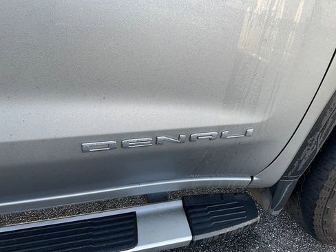 Used 2024 GMC Sierra 1500 Denali w/ Technology Package image 11