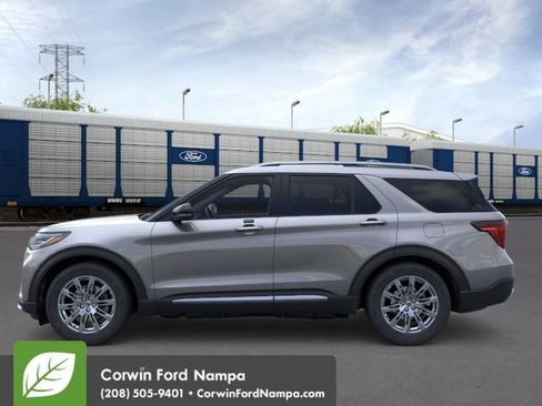 New 2026 Ford Explorer Platinum AWD/4WD image 4
