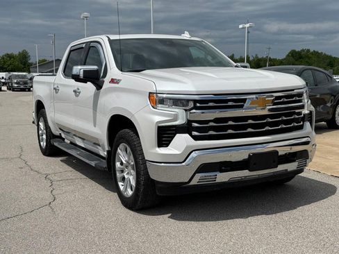 Used 2022 Chevrolet Silverado 1500 LTZ AWD/4WD image 2