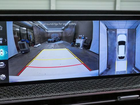 Used 2025 Genesis GV80 3.5T e-SC image 23