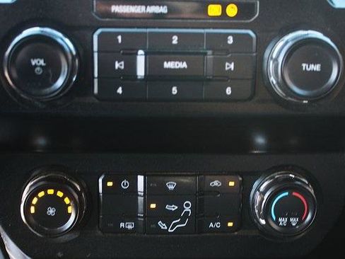 Used 2020 Ford F250 XLT w/ XLT Value Package image 21