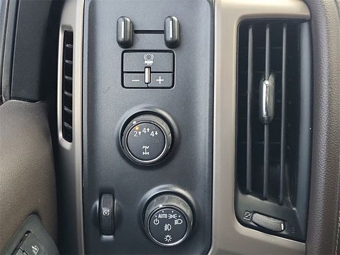 Used 2018 GMC Sierra 3500 Denali w/ Duramax Plus Package image 30