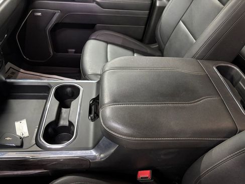 Used 2024 Chevrolet Silverado 3500 LTZ w/ LTZ Convenience Package image 27