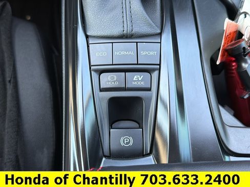 Used 2025 Toyota Camry LE w/ Convenience Package FWD image 15