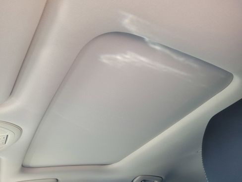 Used 2022 Genesis G70 2.0T w/ Prestige Package image 19