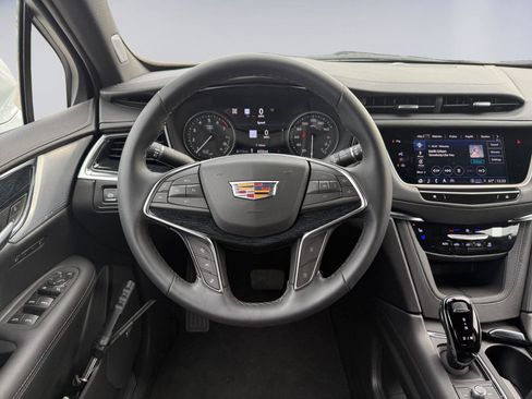 New 2025 Cadillac XT5 Premium Luxury w/ Technology Package image 18
