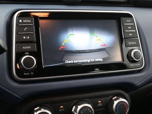Used 2025 Nissan Versa SV FWD image 20