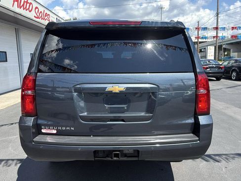 Used 2019 Chevrolet Suburban LT AWD/4WD image 4