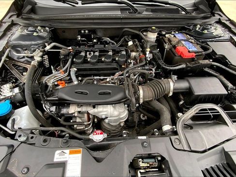 Used 2023 Honda Accord EX image 10