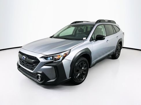 Used 2025 Subaru Outback Onyx Edition AWD/4WD image 3
