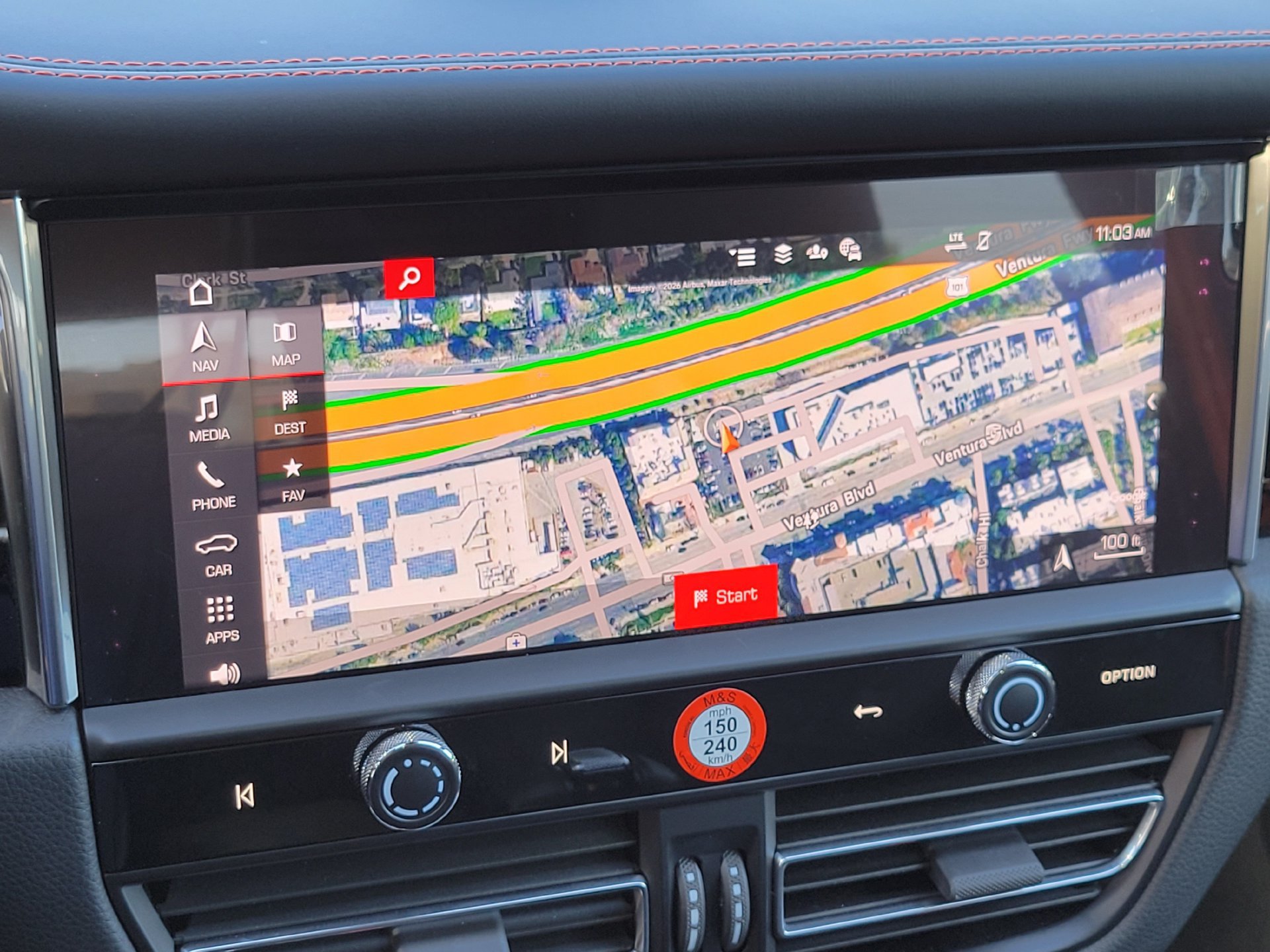 Used 2026 Porsche Macan AWD/4WD image 19