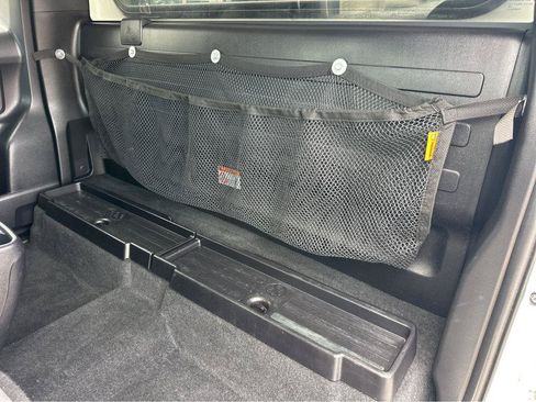 Used 2021 Toyota Tacoma SR RWD image 9