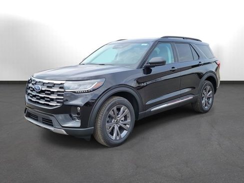 New 2025 Ford Explorer Active w/ Active Comfort Package image 2