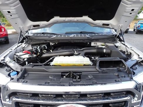 Certified 2022 Ford F150 XLT w/ Equipment Group 302A High image 16