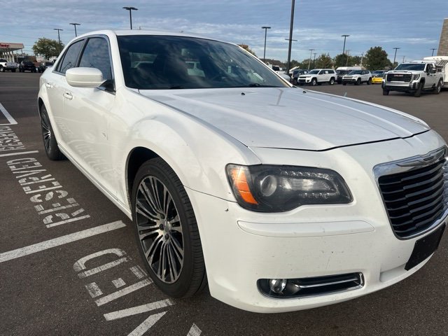 Used 2013 Chrysler 300 S RWD image 1
