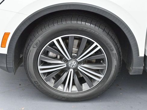 Used 2019 Volkswagen Tiguan SEL FWD image 33