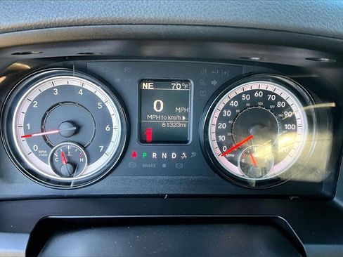 Used 2019 RAM 1500 Classic SLT image 13