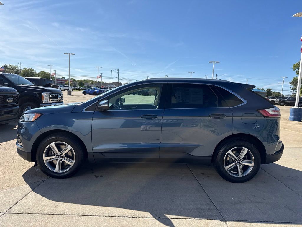 Used 2019 Ford Edge SEL w/ Equipment Group 201A AWD/4WD image 3