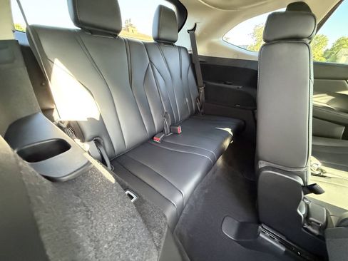 Used 2024 Acura MDX SH-AWD w/ Technology Package image 11