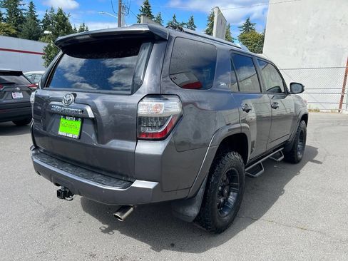 Used 2016 Toyota 4Runner SR5 Premium AWD/4WD image 4