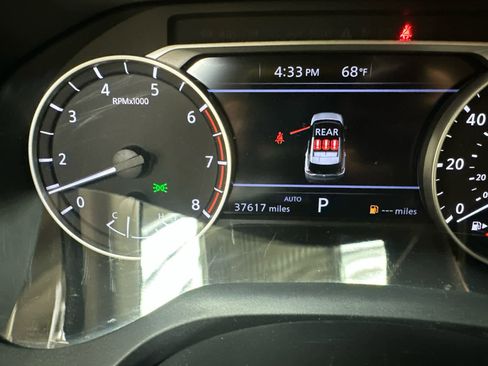 Certified 2023 Nissan Rogue SV image 16