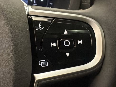 New 2026 Volvo XC60 B5 Ultra w/ Protection Package Premier AWD/4WD image 14