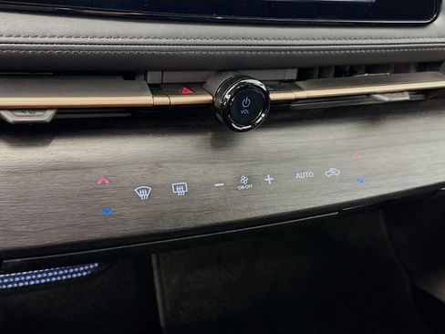 Used 2024 Nissan Ariya AWD image 24