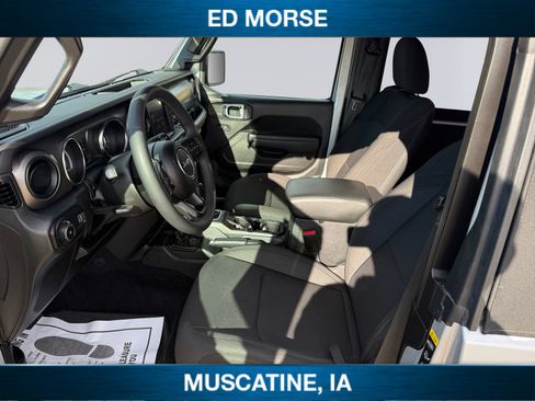 Used 2023 Jeep Wrangler Sport S image 9