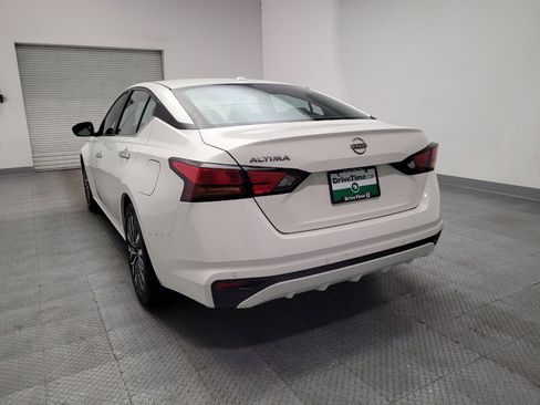 Used 2025 Nissan Altima 2.5 SV FWD image 6