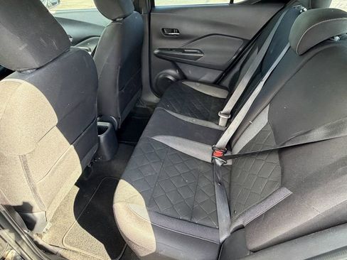 Used 2019 Nissan Kicks SV image 15