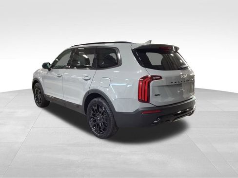 Certified 2022 Kia Telluride EX w/ EX Premium Package image 7