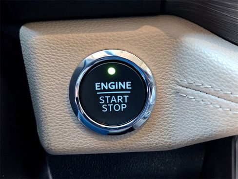 Used 2024 Ford Expedition Limited image 23