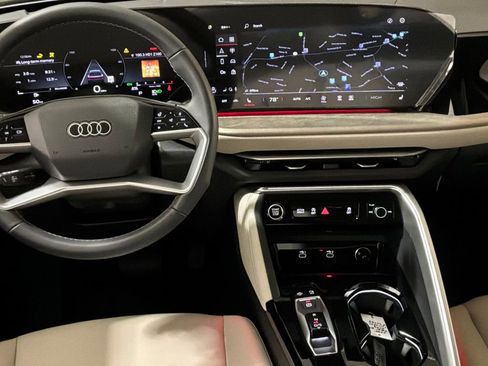 New 2025 Audi Q5 Premium image 18