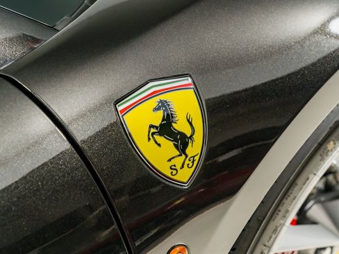 Used 2018 Ferrari 488 Spider RWD image 41