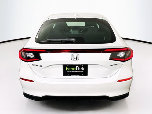 Used 2023 Honda Civic Sport image 7