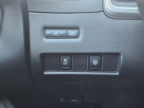 Used 2022 Nissan Murano S image 13