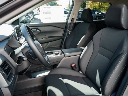 New 2026 Nissan Rogue S image 20