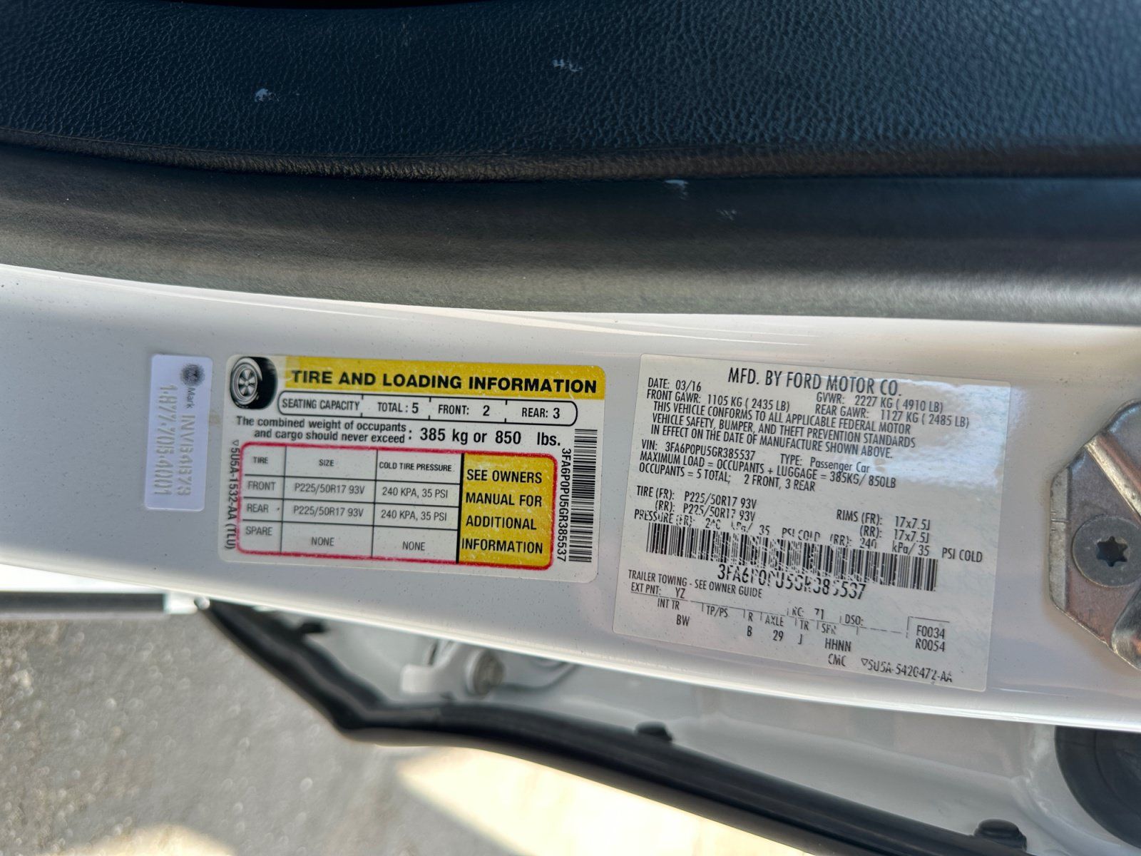 Used 2016 Ford Fusion Energi SE FWD image 29