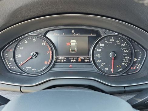 Used 2022 Audi Q5 2.0T Premium w/ Convenience Package image 12