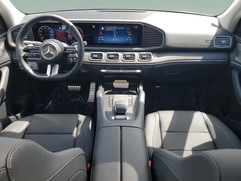 New 2026 Mercedes-Benz GLS 450 4MATIC image 15