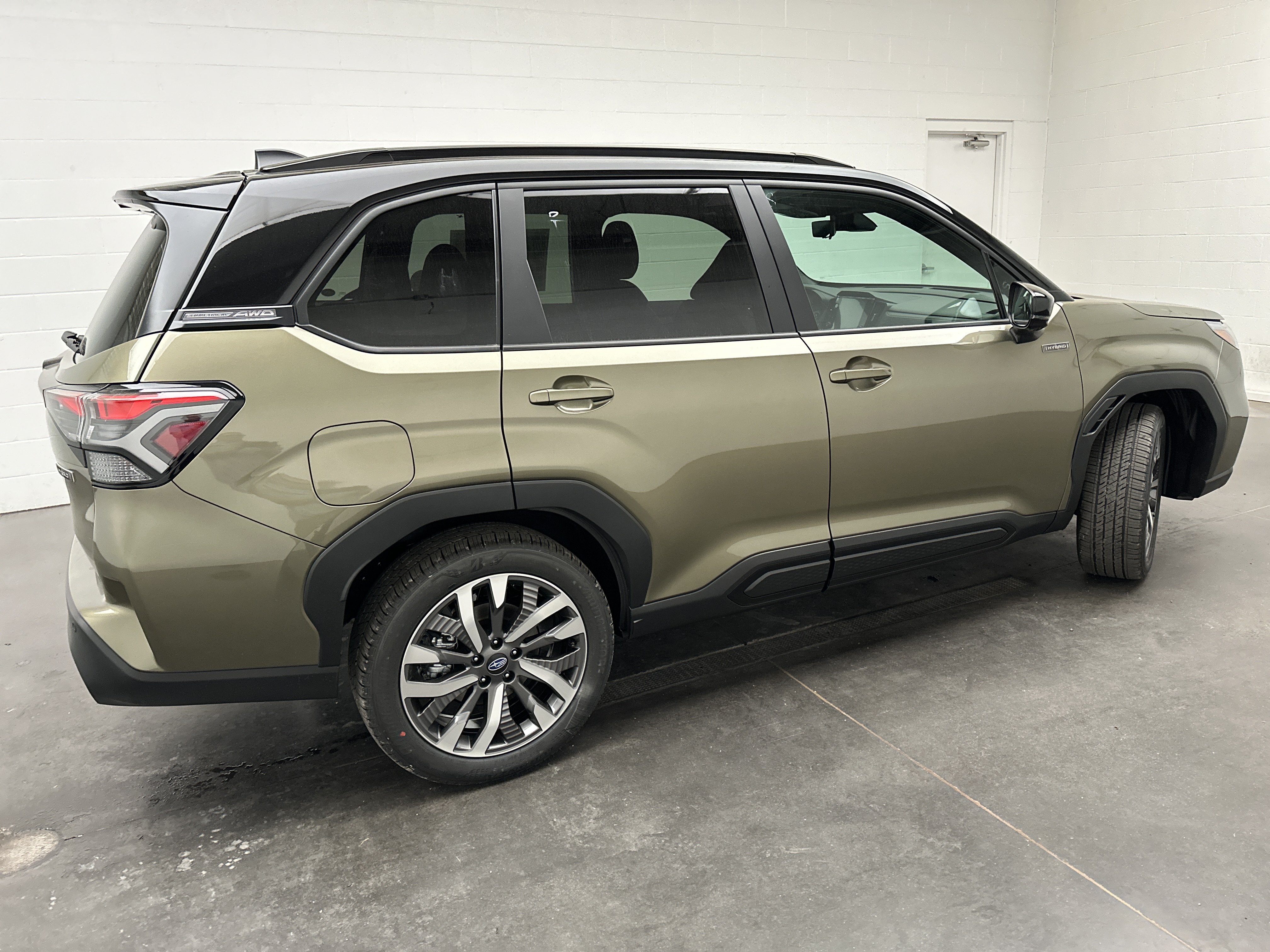 New 2026 Subaru Forester Touring AWD/4WD image 9