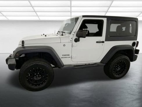 Used 2017 Jeep Wrangler Sport AWD/4WD image 3