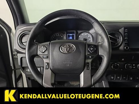 Used 2021 Toyota Tacoma TRD Off-Road w/ Technology Package image 11