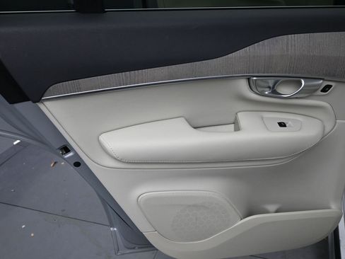 Certified 2024 Volvo XC90 T8 Plus w/ Protection Package Premier image 20