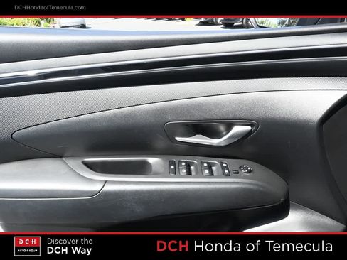 Used 2023 Hyundai Tucson SEL w/ Cargo Package AWD/4WD image 16