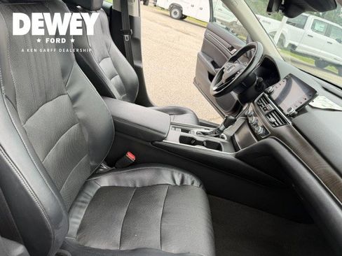 Used 2018 Honda Accord EX-L image 33