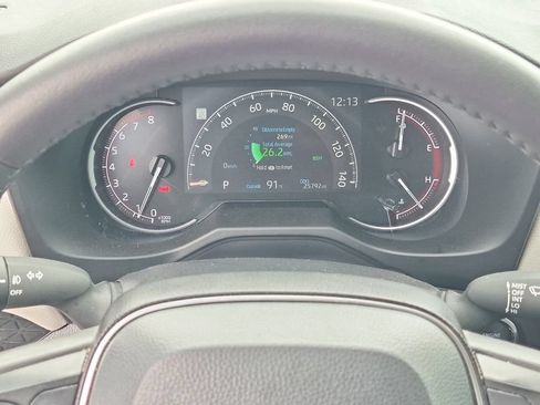 Certified 2025 Toyota RAV4 XLE Premium FWD image 27