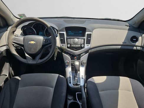 Used 2015 Chevrolet Cruze LS FWD image 10
