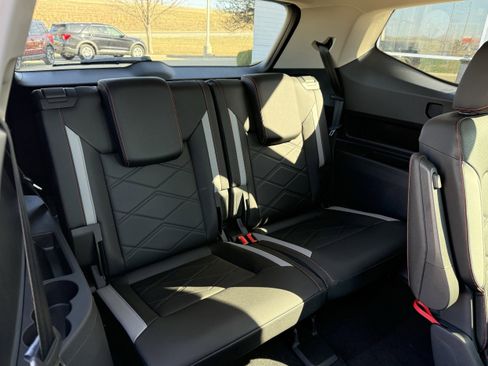New 2026 Volkswagen Atlas Peak Edition AWD/4WD image 8