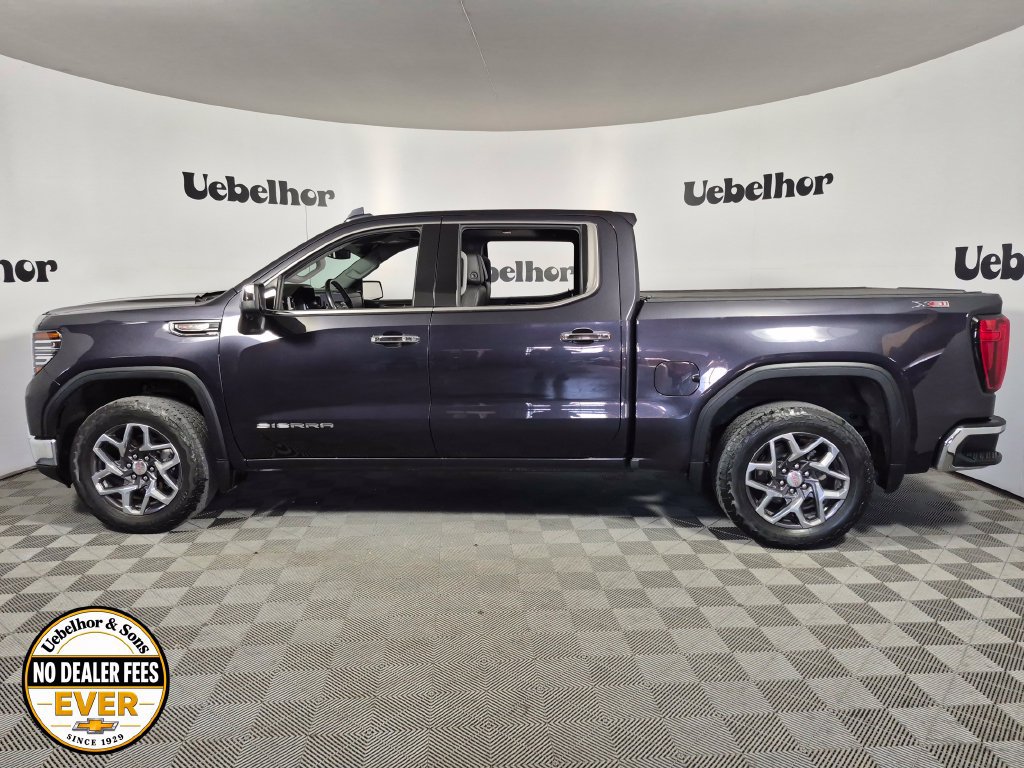 Used 2023 GMC Sierra 1500 SLT w/ SLT Premium Plus Package AWD/4WD image 5